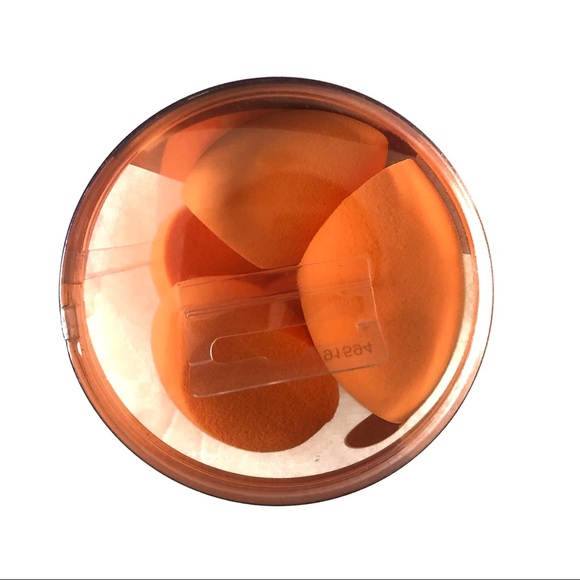 Real Techniques 12 Miracle Complexion Sponges OS - Picture 3 of 4